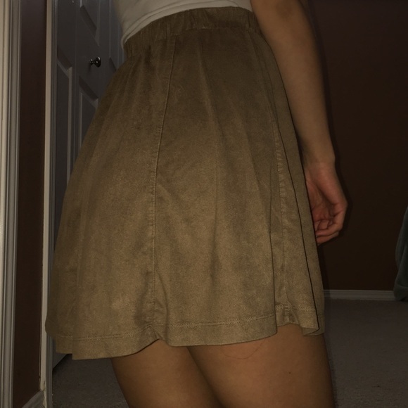 Beige Skirt - Picture 4 of 4